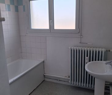 Location - Appartement T4 - 73 m² - Devecey - Photo 3