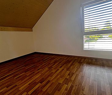 Charmant appartement de 3,5 pièces avec terrasse à Dompierre FR - Foto 1