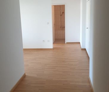 2.5 Zimmer, 80 m², 3. Stock - Foto 6