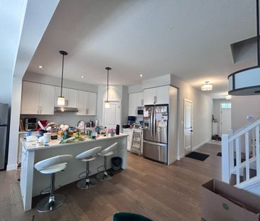 For Lease - 3025 Doyle Drive Unit# 36, London South, Ontario - Photo 5