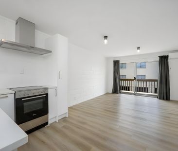 2 Bedrooms on Princes St - Photo 1