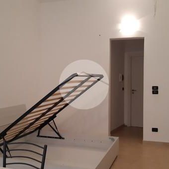 Monolocale in affitto - Photo 2