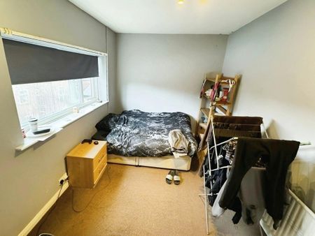 4 bedroom maisonette to rent - Photo 3