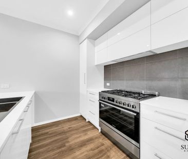 BRAND NEW 4 Bedroom Home! - Photo 5