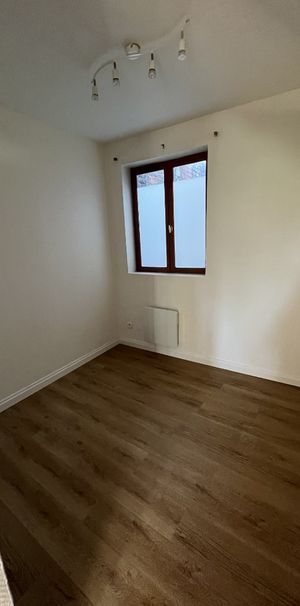 Location Appartement 2 pièces 28m² VALENCIENNES 59300 - Photo 1
