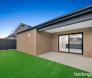 GREAT FAMILY HOME - Photo 4