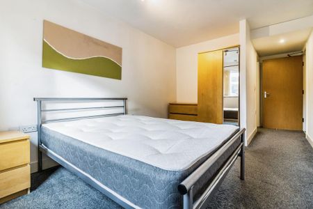 2 bedroom apartment to rent - Photo 2