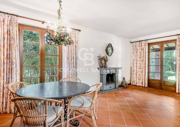 Villa in Affitto a Forte dei Marmi – Zona: Centro
