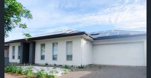 Stunning Near-New Family Home - Photo 1