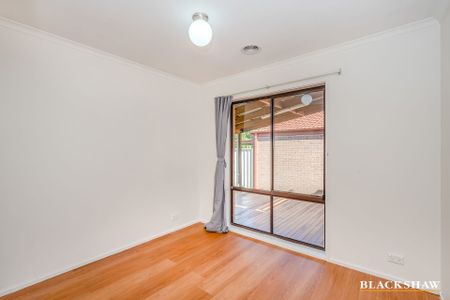 115 Keverstone Circuit, Isabella Plains ACT 2905 - House For Rent | Domain - Photo 4