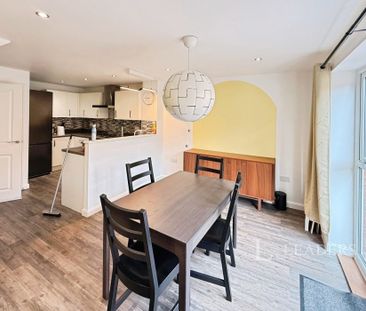 3 bedroom house to rent Brambling Avenue, Coventry, CV4 - Photo 2