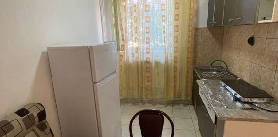 Podu Ros - aproape de palas Mall garsoniera 25 mp . mobilata - Fotografie 2