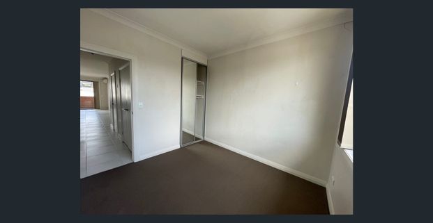 Modern 2-Bedroom Apartment in Prime Location - Photo 1