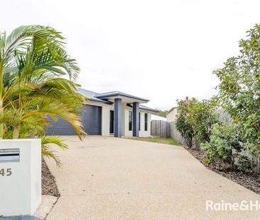 FULLY AIR CONDITIONED FOUR BEDROOM HOME IN LITTLE CREEK ESTATE! - Photo 4