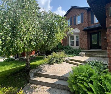 For Lease - 9 Chadburn Crescent Unit# Upper Level, Aurora, Ontario - Photo 2