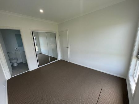Home For Rent - Photo 3