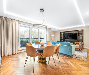 Exceptionally finished Grade II-listed house in South Kensington - Photo 5