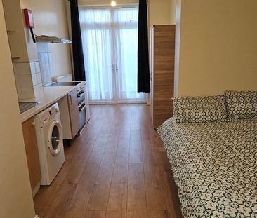 Studio Flat, Mount Pleasant Road, N17 - Photo 3