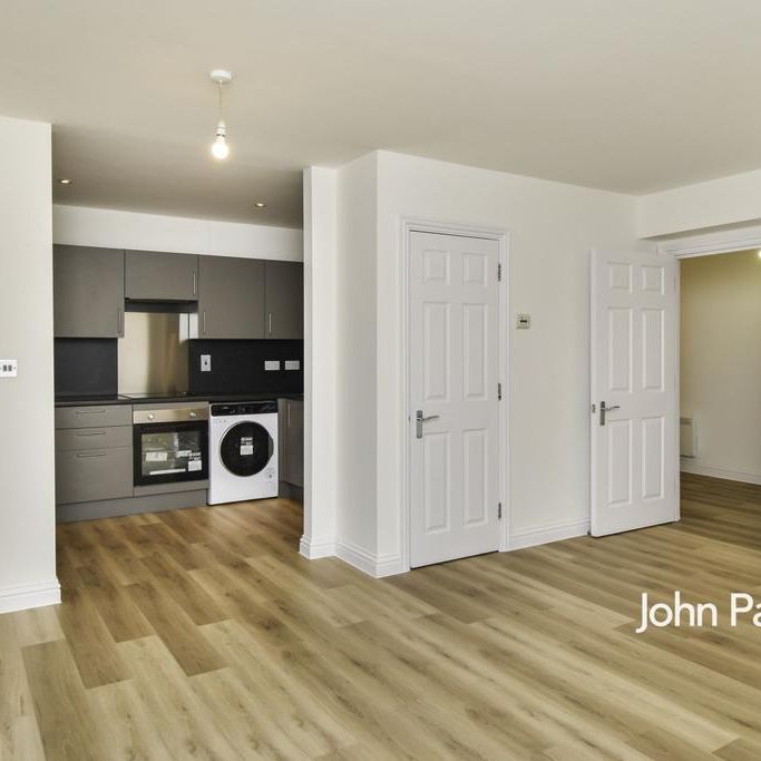 2 bedroom flat to rent - Photo 1