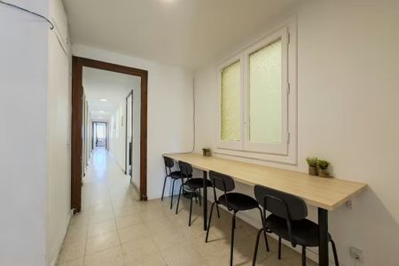 Carrer del Rosselló, Barcelona, Catalonia 08008 - Foto 5