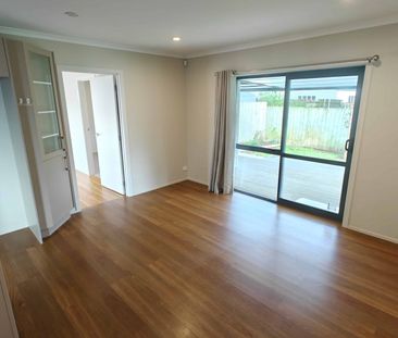 Three Bedroom Home in Convenient Location - Photo 1