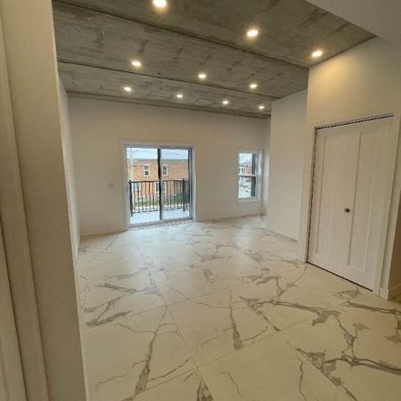 ⚡ Prise de possession rapide + 1 MOIS GRATUIT ! ✨ 4 ½ NEUF à louer – Rue Romulus, Victoriaville ✨ - Photo 4