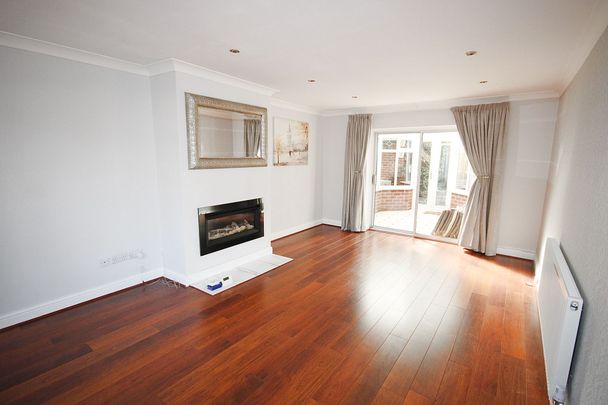 Wash Lane, Warrington - Photo 1