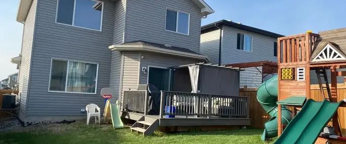 Fantastic Value – Spacious Family Home for Rent! | 839 35 Avenue NW, Edmonton - Photo 1