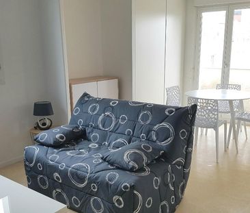 Location Appartement 1 pièce 32m² ST NAZAIRE 44600 - Photo 1