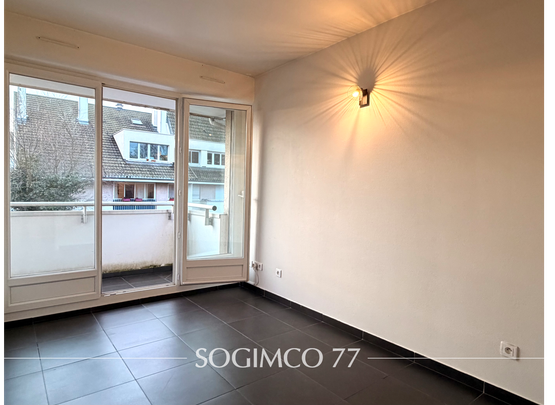 Location Appartement 2 pièces 38m² LAGNY SUR MARNE 77400 - Photo 1