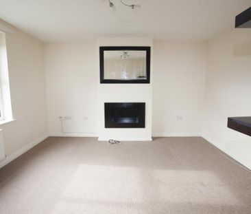 3 bedroom flat to rent - Photo 1