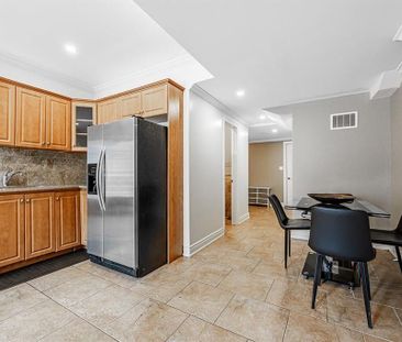 For Lease - 33 St Andrews Boulevard - Lower Unit N/A, Toronto, Ontario - Photo 1