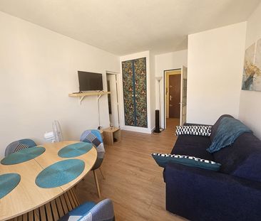 Location Appartement 2 pièces 35m² AIX EN PROVENCE 13100 - Photo 2