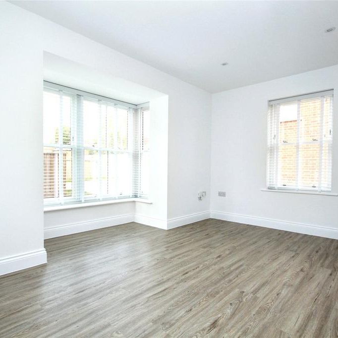 2 bedroom end of terrace house to rent - Photo 1