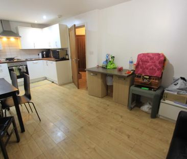 2 Bed Flat, The Rookery, HA3 - Photo 1