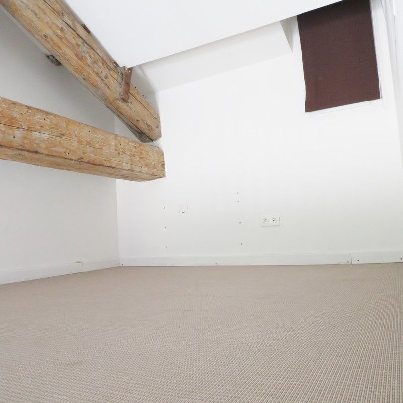 T3+CAVE Nîmes centre 704€ H.C 63m² - Photo 1