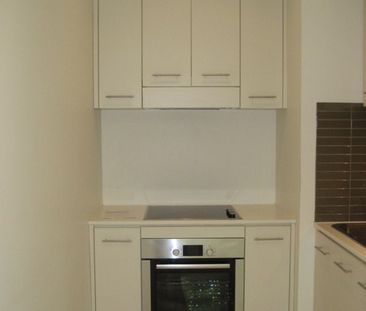 Booroondara Street, Reid ACT 2612 - 1 bed house for Rent, $465 per ... - Photo 3