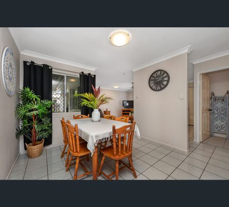 23 Feeney Avenue, Rasmussen, Qld 4815 - Photo 2