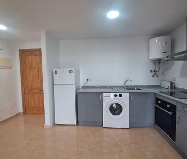 Piso de alquiler en Avenida de Daya Nueva, Almoradí - Photo 1