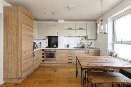 2 bedroom penthouse to rent - Photo 5