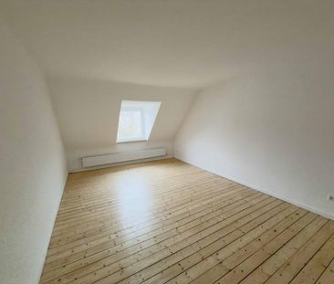 Komplett sanierte 3-Zimmer-Dachgeschosswohnung in Hannover-List zu ... - Photo 6