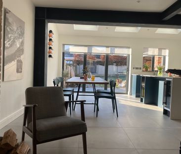 4 Bed Semi-Detached House, Causeway Head Road, S17 - Photo 2