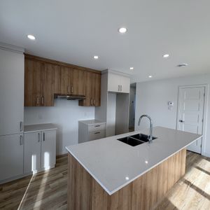 4 1/2 Sherbrooke - Photo 3