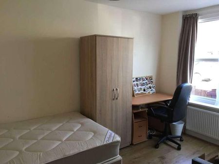 Brighton Road, Reading, RG6 - Photo 4