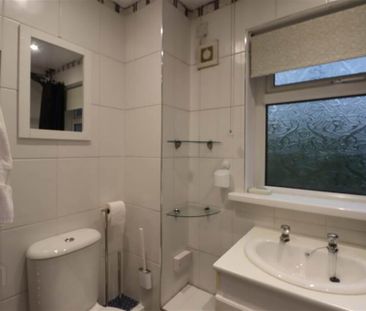 24 Molyneaux Drive, Lisburn, BT28 2LY - Photo 1