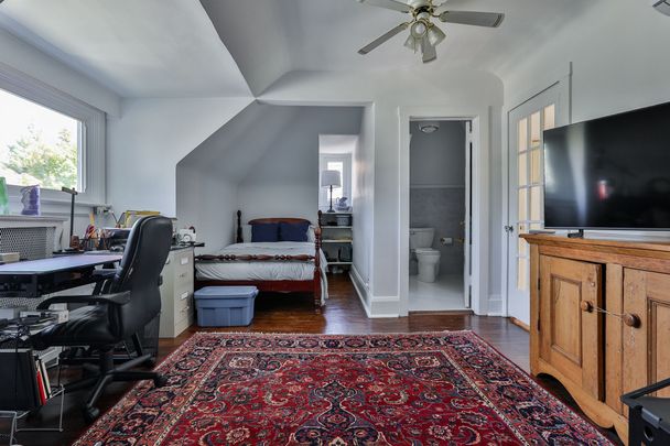 For Lease - 214 Dinnick Crescent, Toronto, Ontario - Photo 1