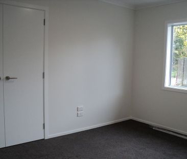 Modern 3BR Home in Saint Leonards! - Photo 6