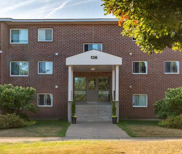 Cambridge Heights Apartments - Photo 3