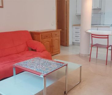 Piso de alquiler en Calle Bécquer, 15, San Gil - Photo 2