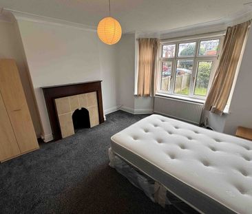 4 Bedroom Student Properties Headingley - Photo 6